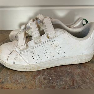 Boys adidas Velcro Stan Smith size 2